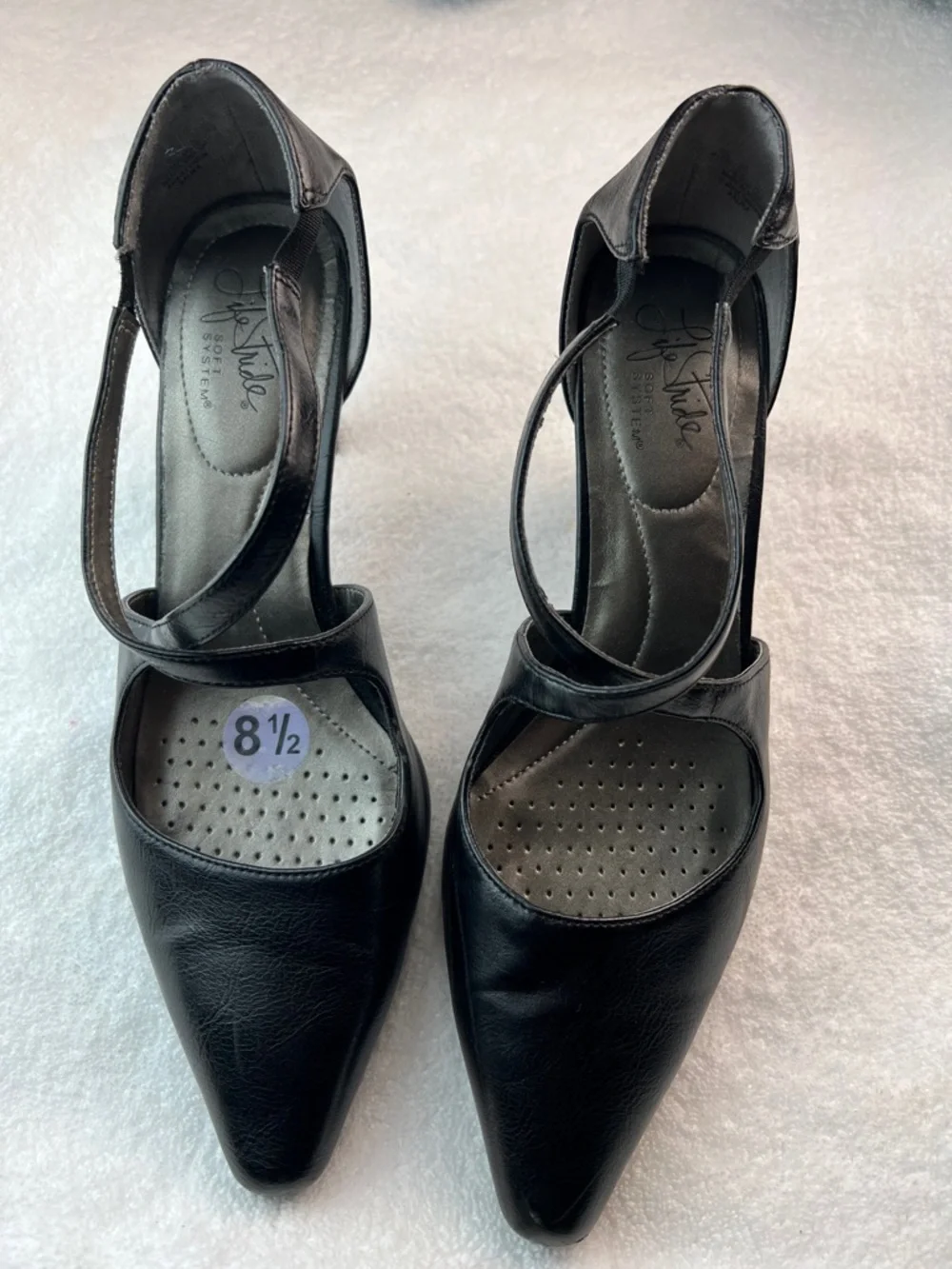 Life Stride 8.5 Kalika Preppy Black Soft System Dress Kitten Heel Strappy Shoes - Picture 6 of 8